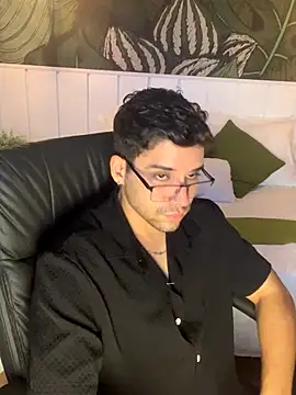 Mike montoya01 online show from October 2025 01:46:02 AM