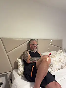 Snapshot of roygomez chatting on October 2025 05:04:02 PM roygomez online show from October 2025 05:04:02 PM