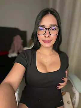 Snapshot of MiaSofia__ chatting on May 2026 05:58:01 AM MiaSofia online show from May 2026 05:58:01 AM