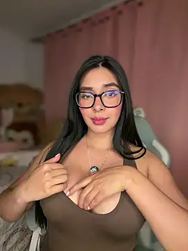 Snapshot of MiaSofia__ chatting on May 2026 01:58:02 AM MiaSofia online show from May 2026 01:58:02 AM
