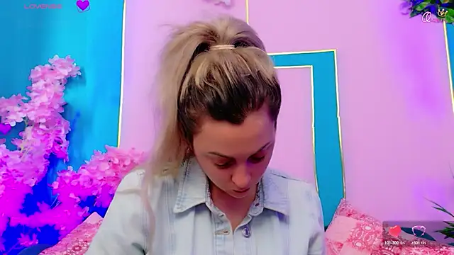 AriannaSins online show from July 2026 12:22:02 PM
