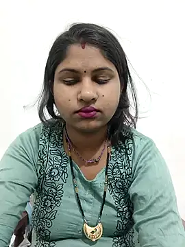 Snapshot of DESHI-BHAVI chatting on October 2025 04:35:01 AM DESHI-BHAVI online show from October 2025 04:35:01 AM