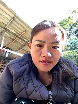 Saomai25 online show from November 2025 02:12:02 AM