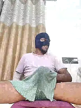 Mysterious Prince online show from November 2025 05:37:02 PM