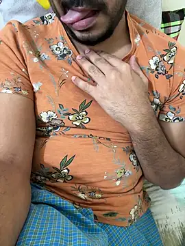 Handsome8677 online show from November 2025 11:07:02 PM