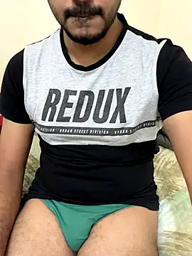 Handsome8677 online show from November 2025 12:38:02 PM