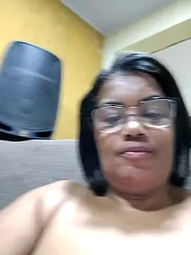 Pessoa54 online show from November 2025 04:45:02 AM