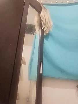 Teressa Love online show from November 2025 10:32:02 AM