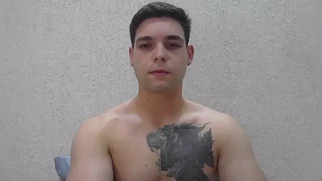 Snapshot of Zure-xxx chatting on May 2026 01:57:16 AM Zure-xxx online show from May 2026 01:57:16 AM