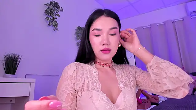 Snapshot of Divine_Madeleine chatting on June 2026 05:55:02 AM Divine Madeleine online show from June 2026 05:55:02 AM