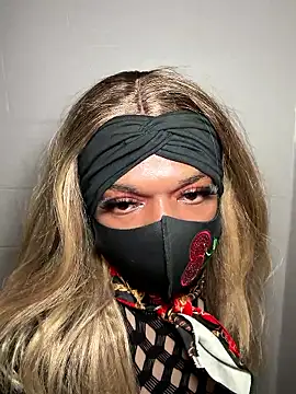 Snapshot of sissy_diorcd chatting on November 2025 08:19:01 AM sissy diorcd online show from November 2025 08:19:01 AM