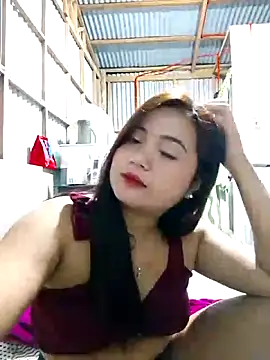 Snapshot of XxxHotCouples4u chatting on November 2025 01:01:02 PM XxxHotCouples4u online show from November 2025 01:01:02 PM