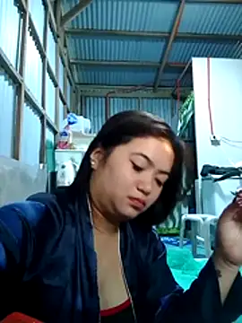 Snapshot of XxxHotCouples4u chatting on November 2025 10:43:02 PM XxxHotCouples4u online show from November 2025 10:43:02 PM