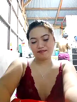 Snapshot of XxxHotCouples4u chatting on November 2025 03:23:01 PM XxxHotCouples4u online show from November 2025 03:23:01 PM