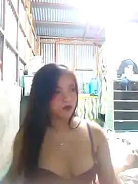 Snapshot of XxxHotCouples4u chatting on November 2025 01:51:01 PM XxxHotCouples4u online show from November 2025 01:51:01 PM