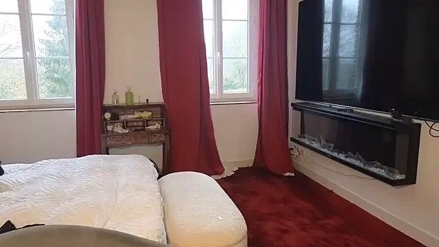 Lailawick online show from November 2025 02:57:02 PM