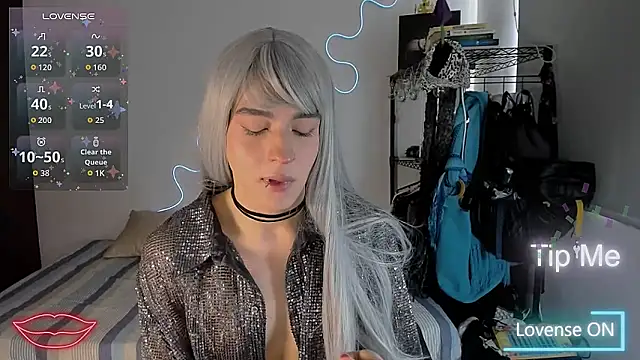 Snapshot of Lyric_Mirage chatting on November 2025 04:18:02 PM Lyric Mirage online show from November 2025 04:18:02 PM