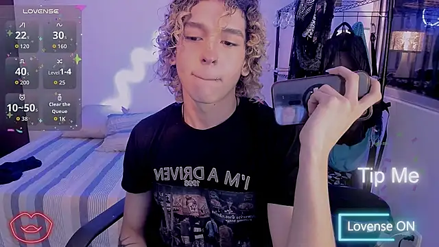 Snapshot of Lyric_Mirage chatting on February 2026 04:21:02 AM Lyric Mirage online show from February 2026 04:21:02 AM