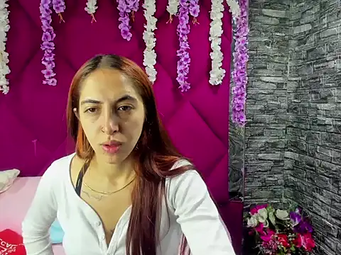 MariamGray1 online show from November 2025 04:51:02 PM