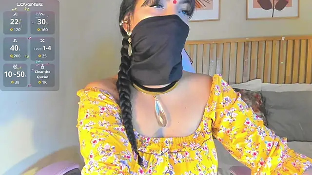 Iniya Parul online show from November 2025 01:32:02 PM