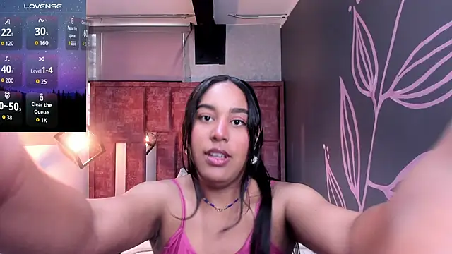 Snapshot of Rachel__Jonees chatting on October 2025 12:06:02 PM Rachel Jonees online show from October 2025 12:06:02 PM