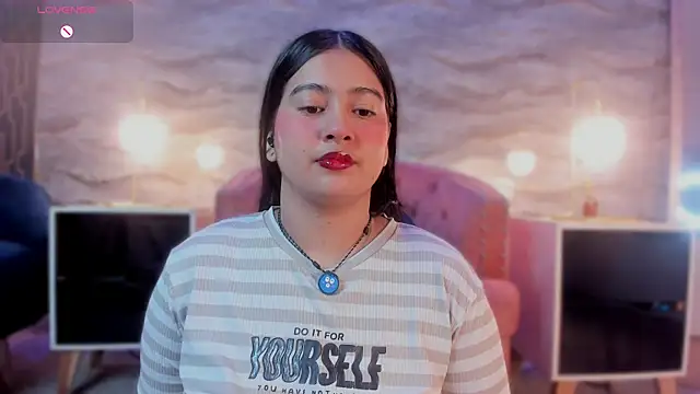 lilithst  online show from November 2025 08:40:02 PM