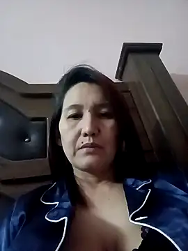 Snapshot of Bigtitsass81 chatting on October 2025 01:00:01 PM Bigtitsass81 online show from October 2025 01:00:01 PM