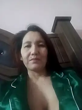 Snapshot of Bigtitsass81 chatting on November 2025 05:24:01 PM Bigtitsass81 online show from November 2025 05:24:01 PM