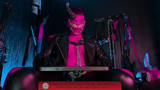 Snapshot of Master_Connor_BDSM chatting on June 2026 10:23:02 PM Master Connor BDSM online show from June 2026 10:23:02 PM