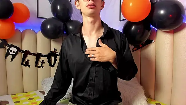 Sasha Blazes online show from October 2025 03:40:02 AM