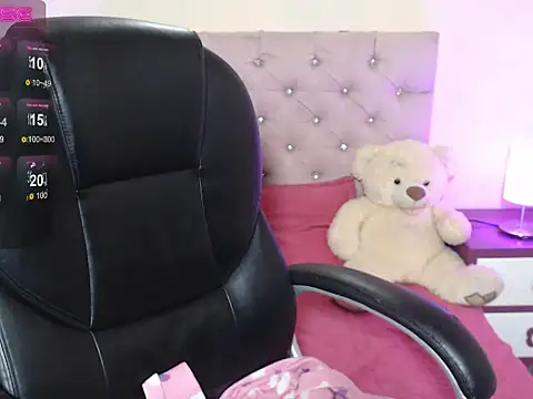 Snapshot of gabyy_cute_ chatting on October 2025 03:58:02 AM gabyy cute online show from October 2025 03:58:02 AM