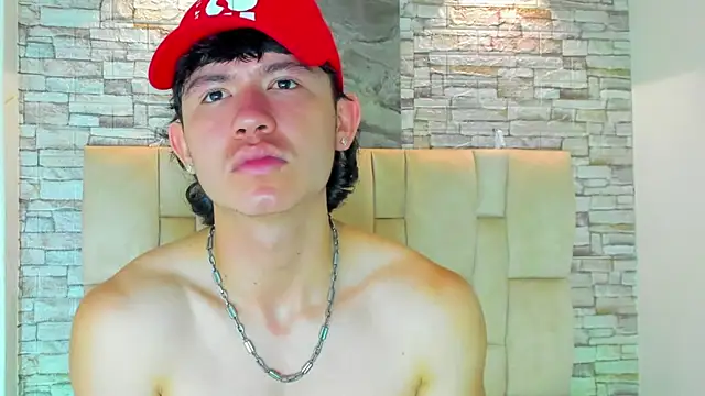 Owenn 17 online show from October 2025 05:10:01 AM