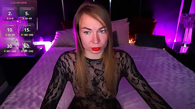 VixenMuse online show from April 2026 08:25:02 PM