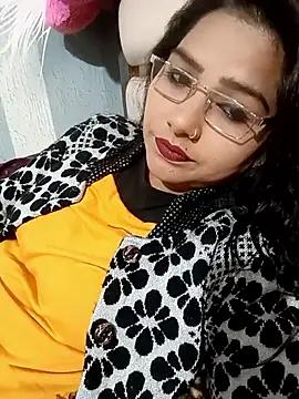 Vanshika1432 online show from December 2025 06:53:02 AM