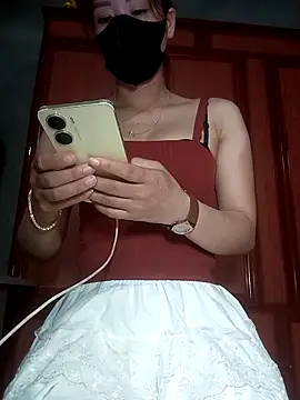 Minimum68 online show from October 2025 03:35:01 PM