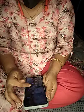 Snapshot of Priyanka-Khan chatting on May 2026 06:37:01 PM Priyanka-Khan online show from May 2026 06:37:01 PM