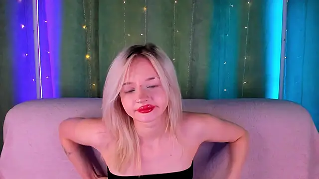 AlessaKiss online show from April 2026 01:52:02 AM