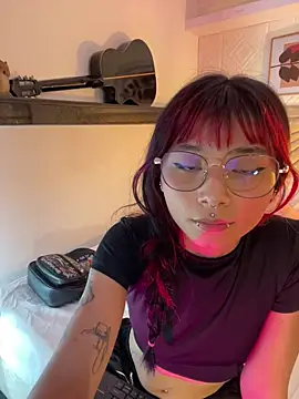 Emma duff online show from March 2026 07:31:01 PM