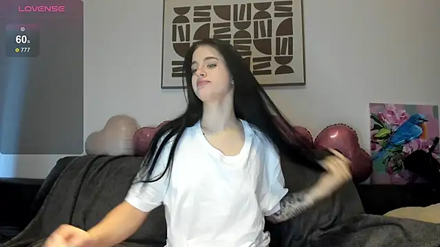 LexiSinnn online show from November 2025 08:16:02 AM