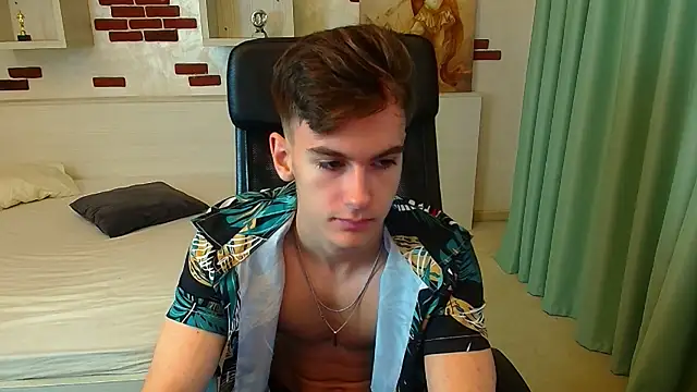 BradyFlint online show from October 2025 05:33:01 AM