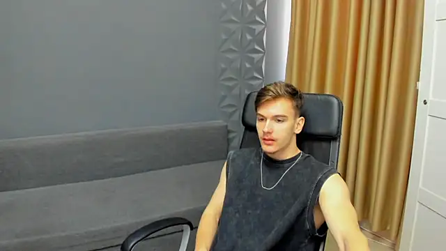 BradyFlint online show from April 2026 04:19:01 AM