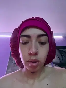 Snapshot of Mariam_cuttee chatting on May 2026 03:07:01 PM Mariam cuttee online show from May 2026 03:07:01 PM