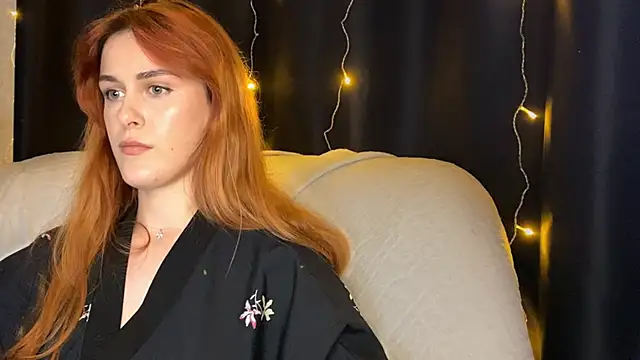 Snapshot of Veksal1a chatting on November 2025 01:33:01 PM Veksal1a online show from November 2025 01:33:01 PM