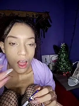 Luna-Vixen1 online show from November 2025 10:25:01 AM