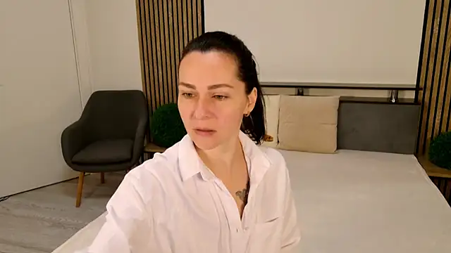 DitaNoir online show from April 2026 05:52:01 AM