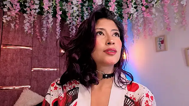 Rynka  online show from November 2025 03:38:02 AM