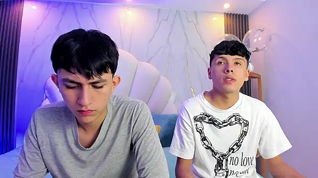 hoot booys  online show from February 2026 07:25:02 PM