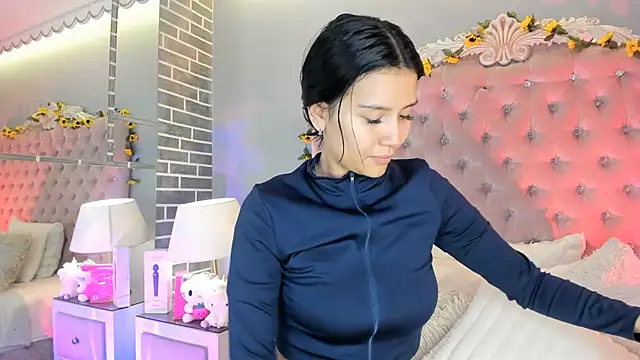 TanyaBello online show from July 2026 12:50:01 AM