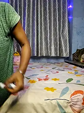 Snapshot of Desi_Maya69 chatting on May 2026 04:55:02 PM Desi Maya69 online show from May 2026 04:55:02 PM