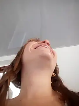 Snapshot of bambiluly chatting on October 2025 03:12:01 PM bambiluly online show from October 2025 03:12:01 PM